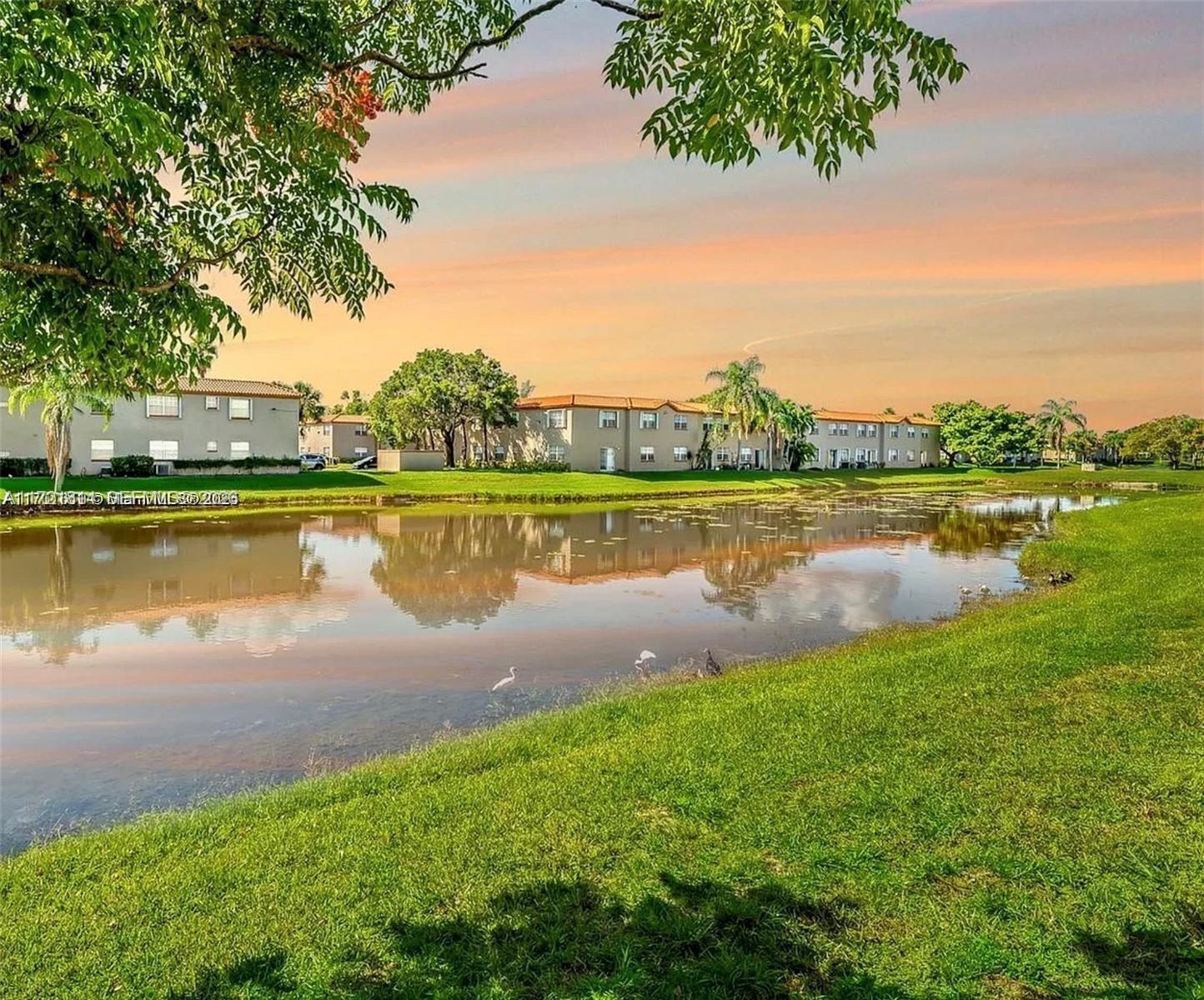 WINDMILL LAKES V CONDO - Residential