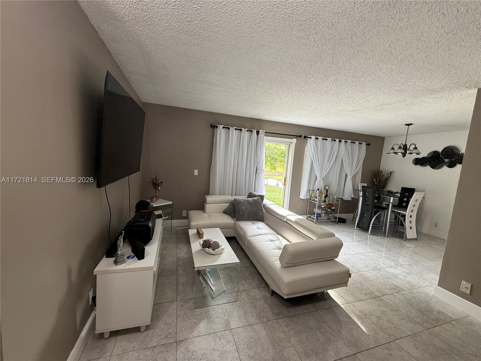 WINDMILL LAKES V CONDO - Residential