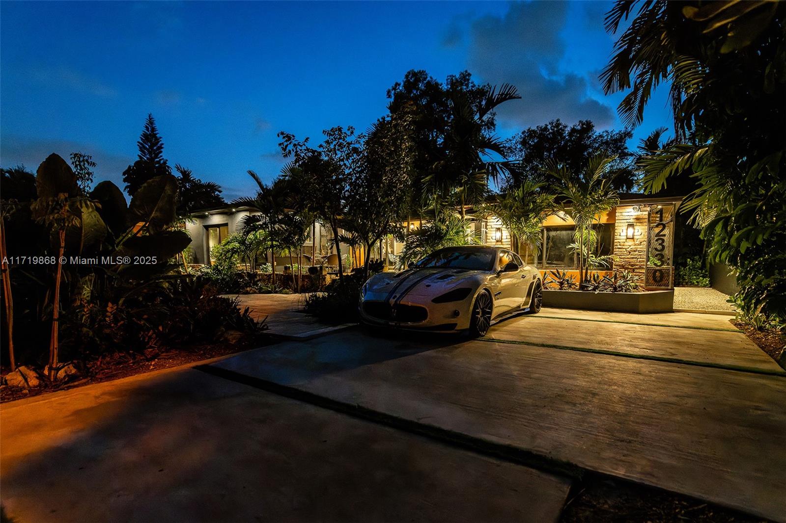 GRIFFING BISCAYNE PK ESTA - Residential Lease