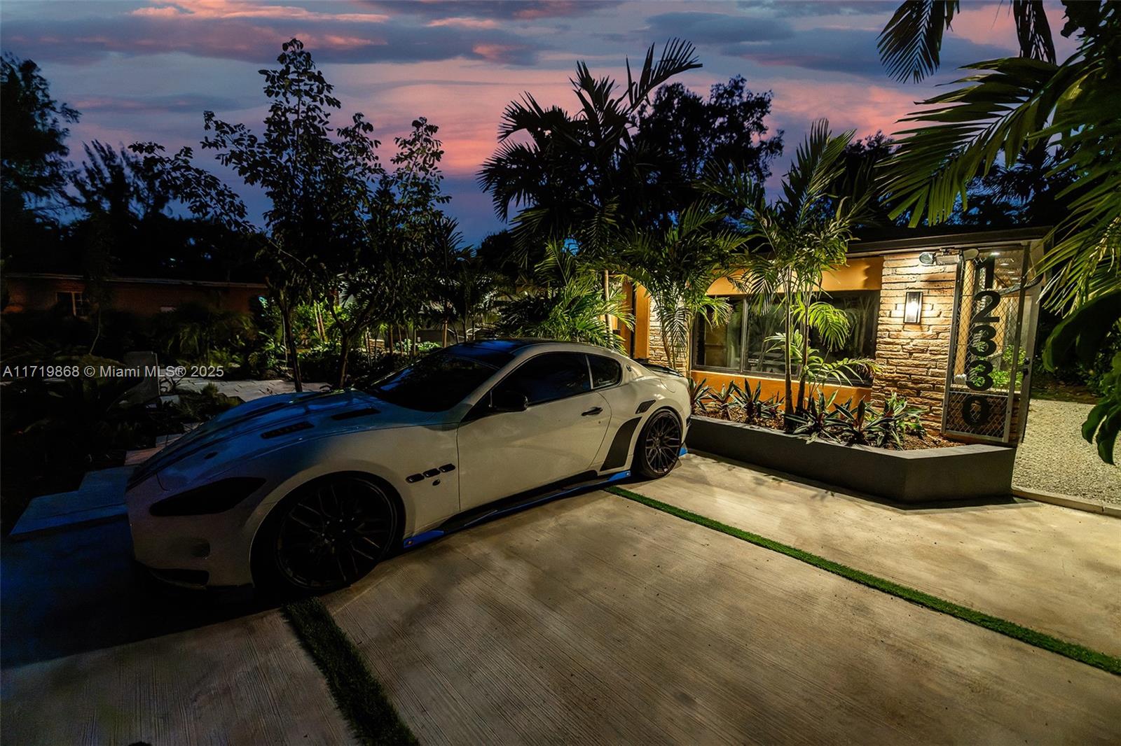 GRIFFING BISCAYNE PK ESTA - Residential Lease