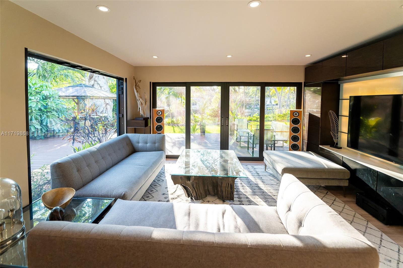GRIFFING BISCAYNE PK ESTA - Residential Lease