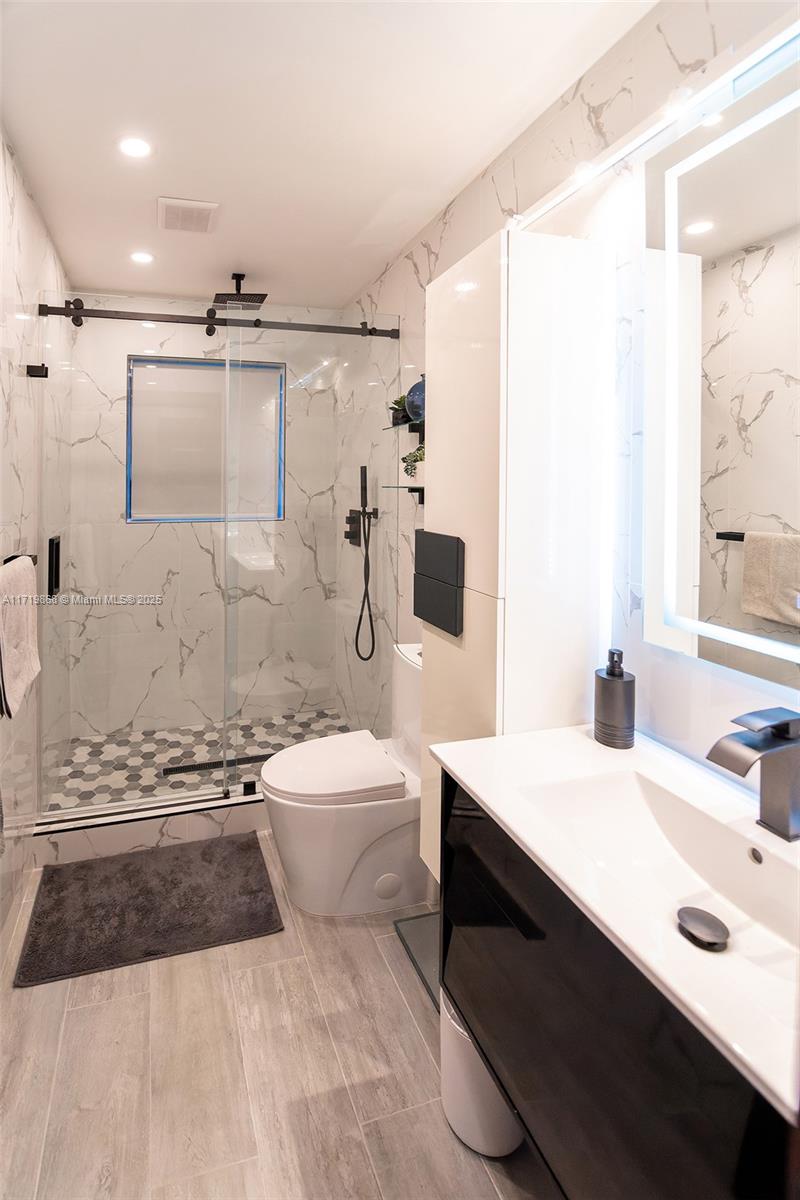 GRIFFING BISCAYNE PK ESTA - Residential Lease