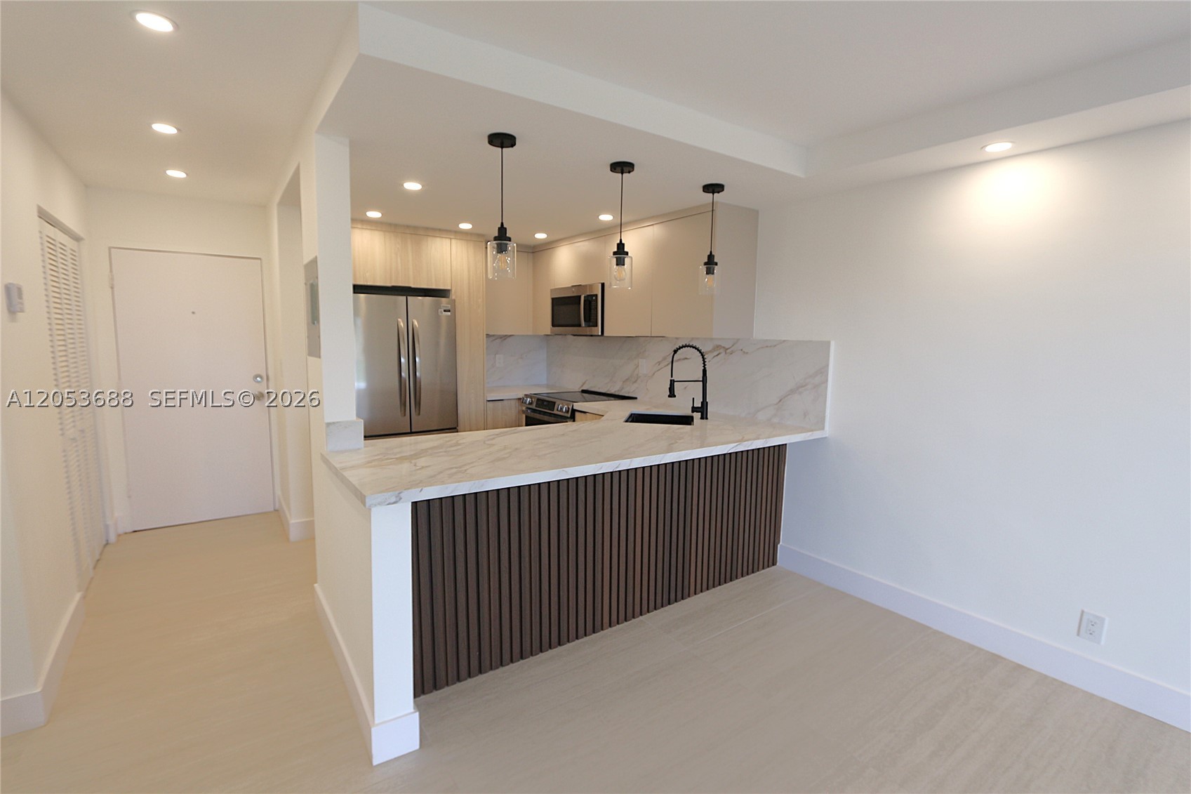 YOLANDA VILLAS CONDO - Residential Lease