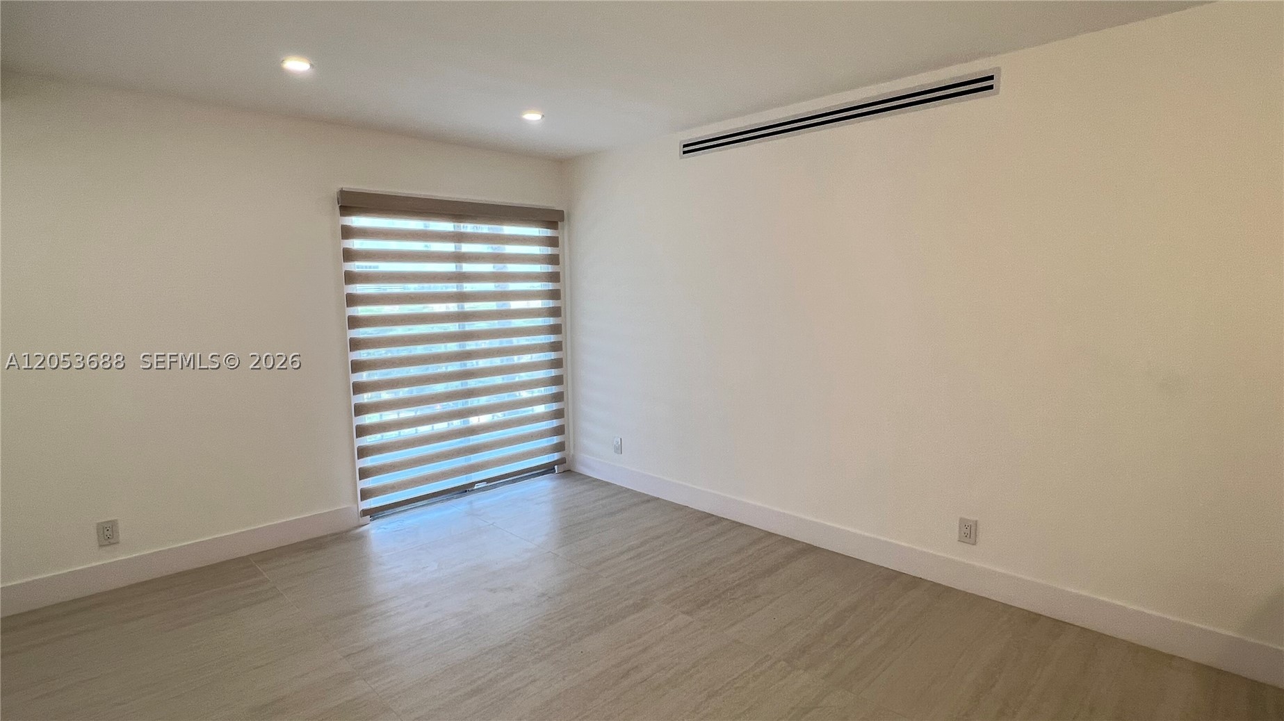 YOLANDA VILLAS CONDO - Residential Lease