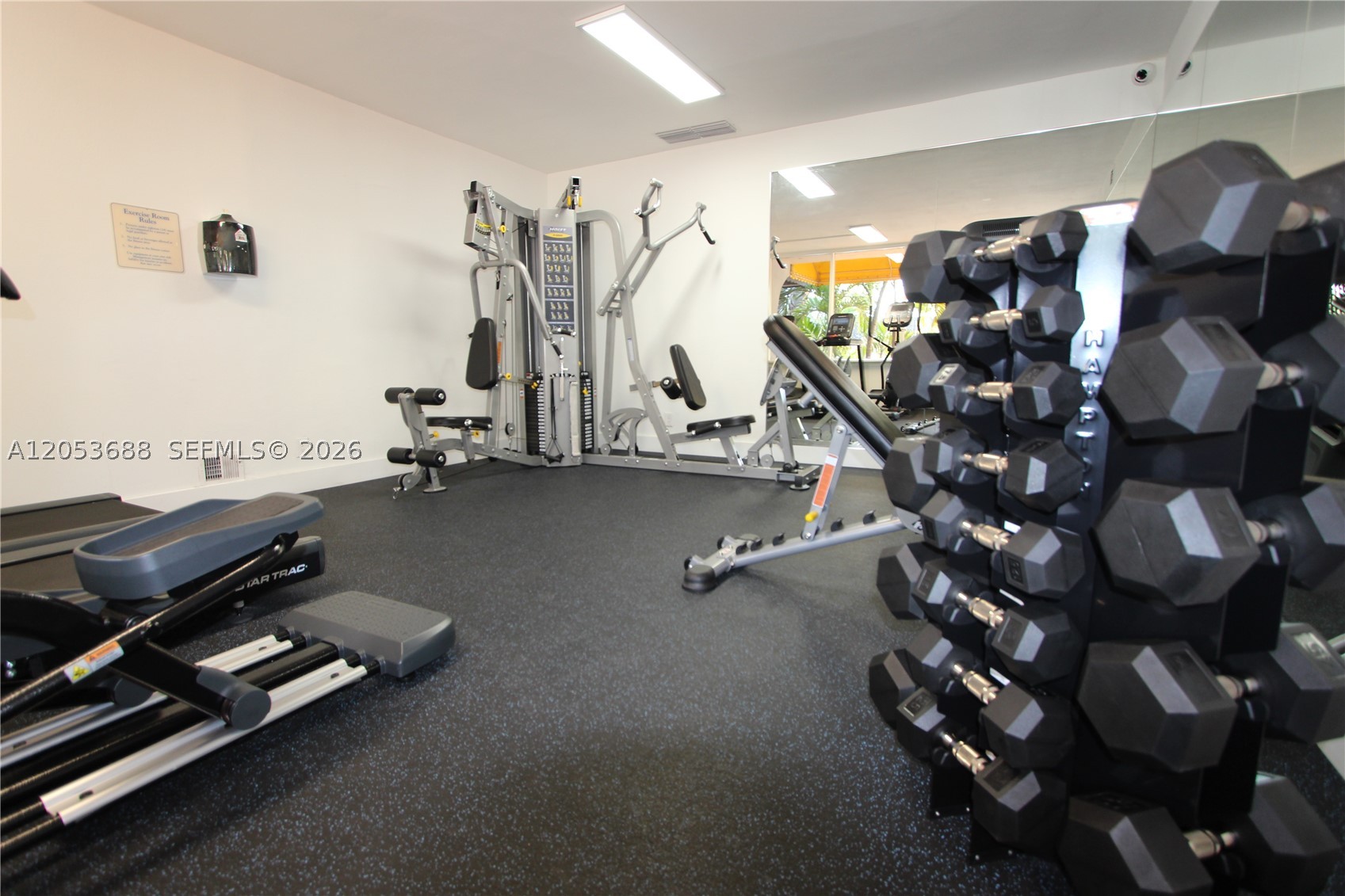 YOLANDA VILLAS CONDO - Residential Lease