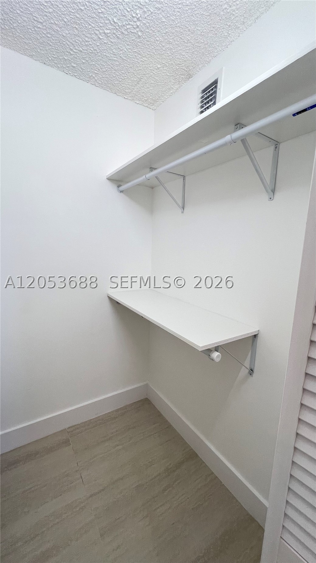 YOLANDA VILLAS CONDO - Residential Lease