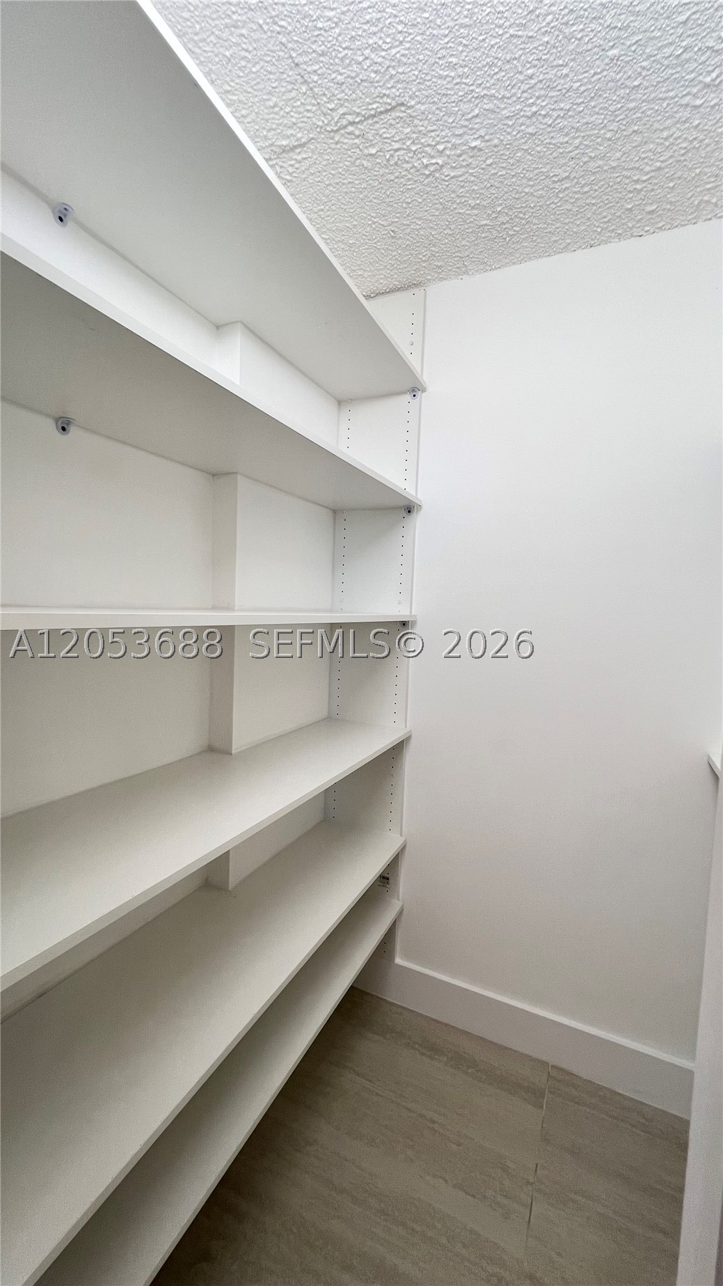 YOLANDA VILLAS CONDO - Residential Lease