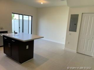 Aquabella - Residential Lease