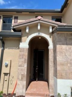 Aquabella - Residential Lease