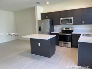 Aquabella - Residential Lease