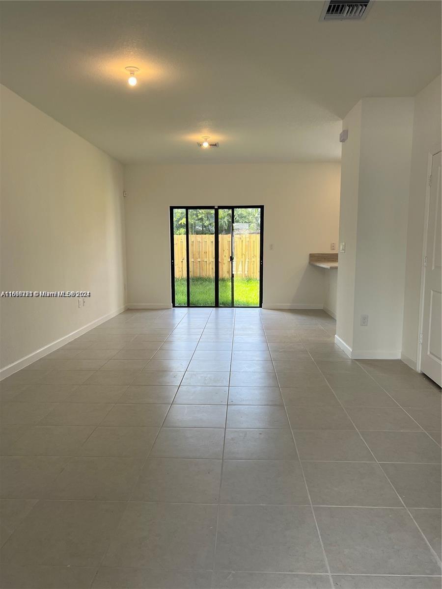 PINE ISLE - Residential Lease
