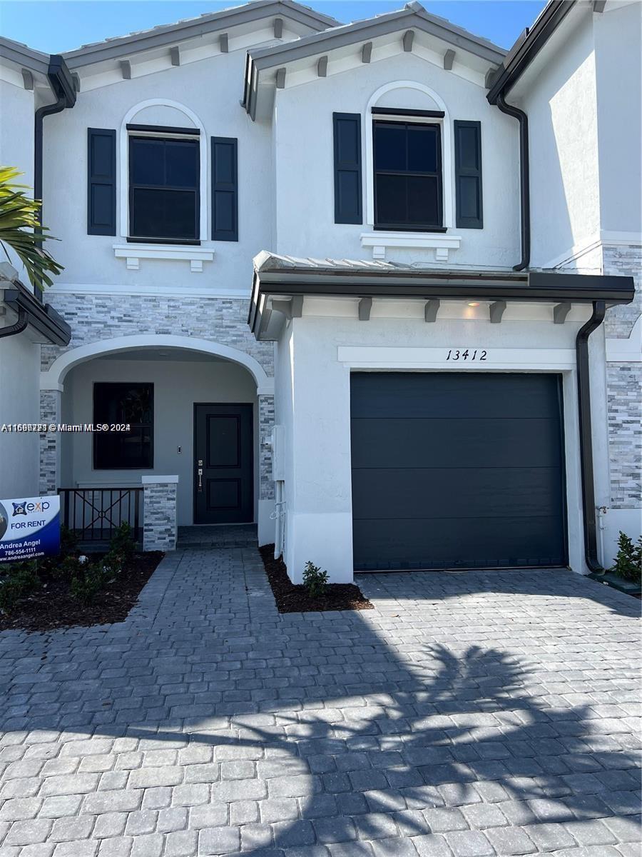 PINE ISLE - Residential Lease