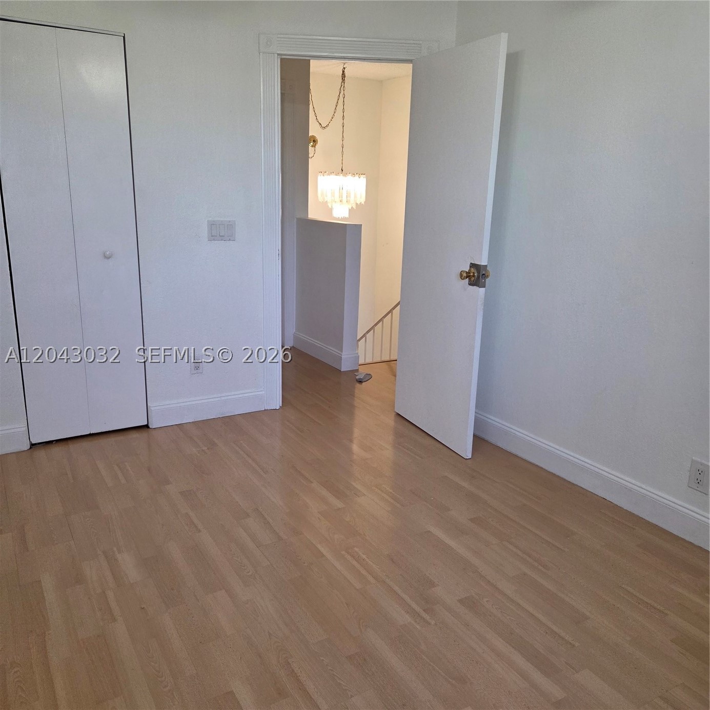 SUN AND LAKE CONDO - Residential