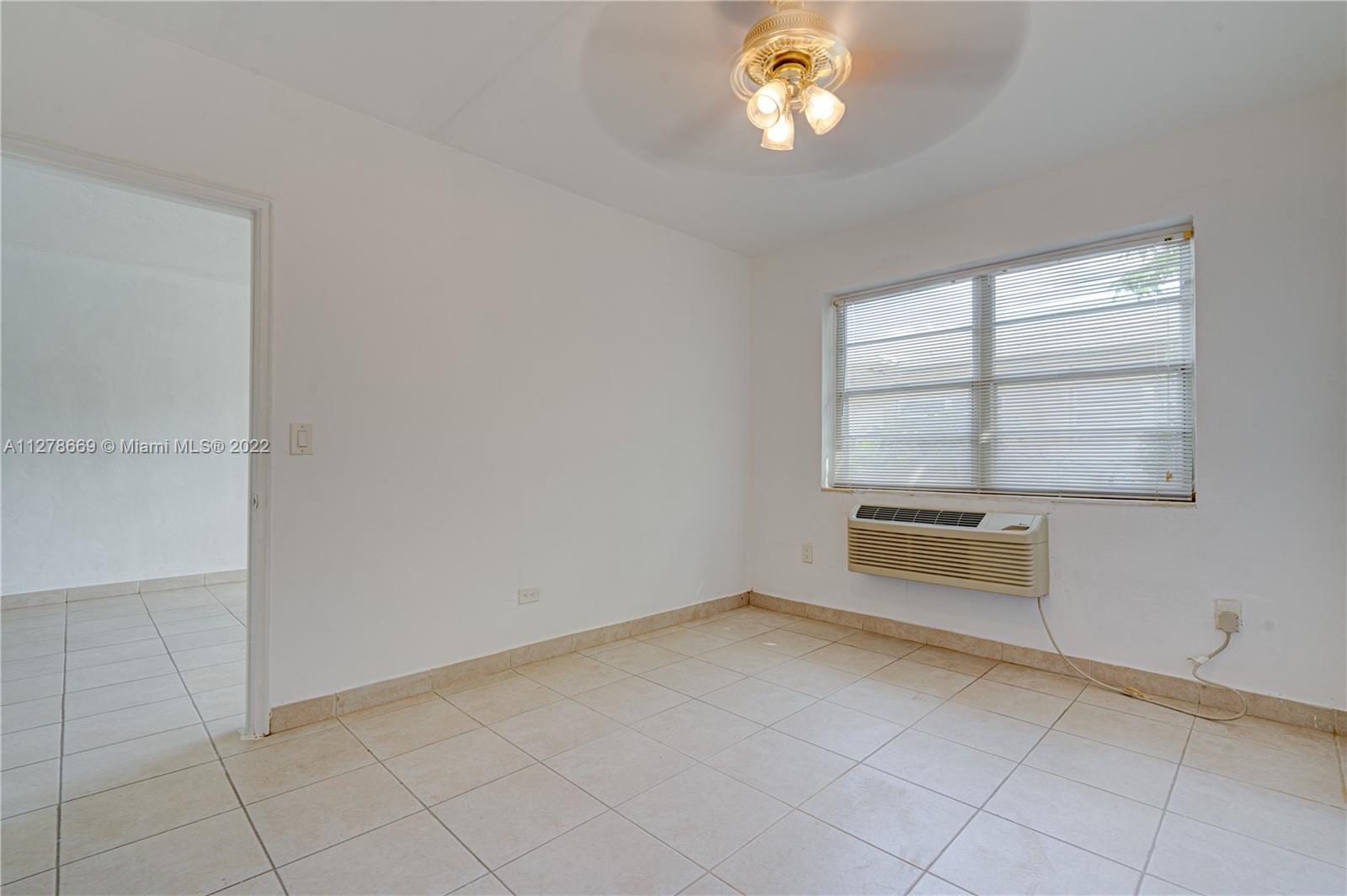 BISCAYNE BCH SUB - Residential Lease