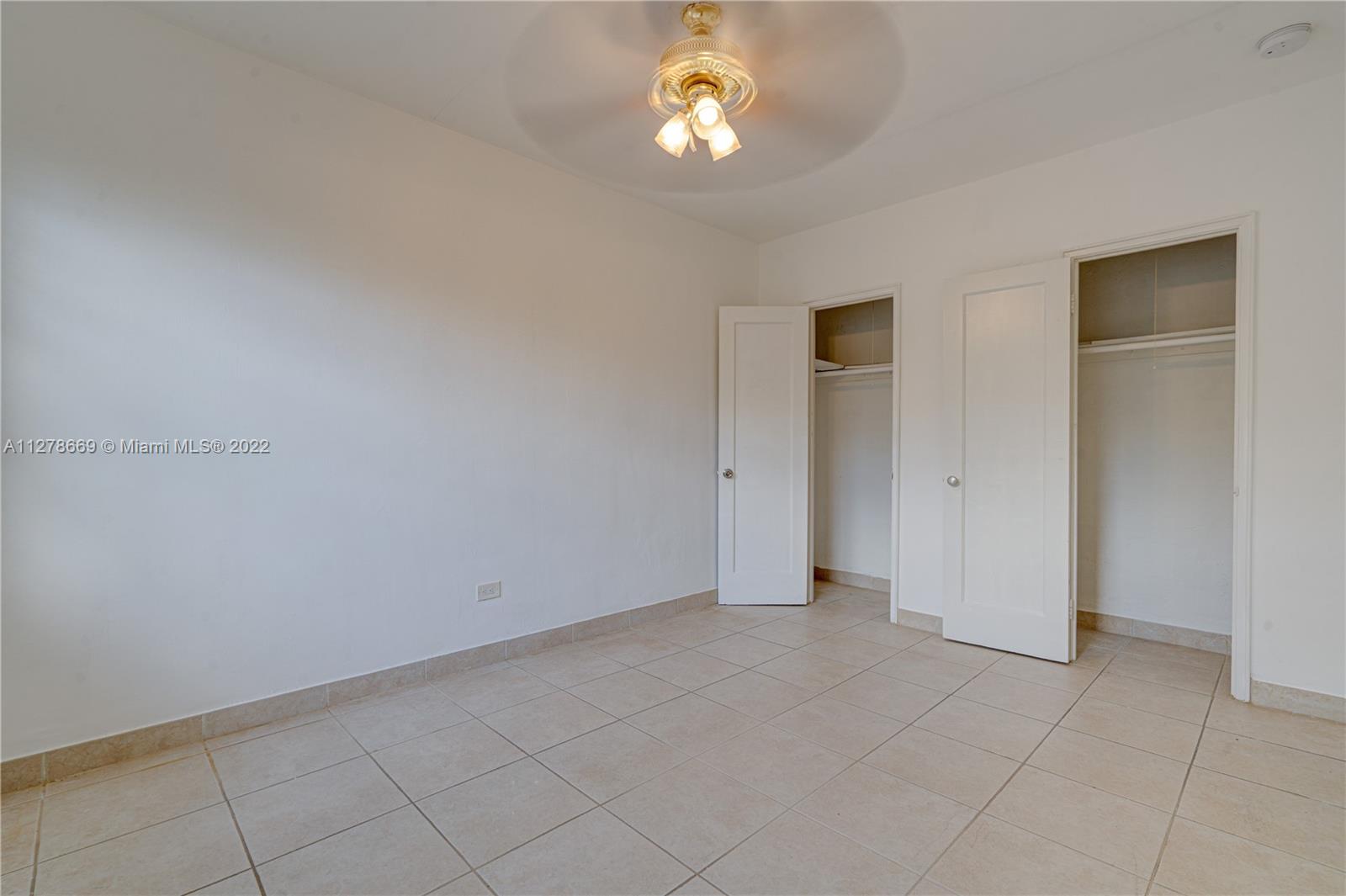 BISCAYNE BCH SUB - Residential Lease