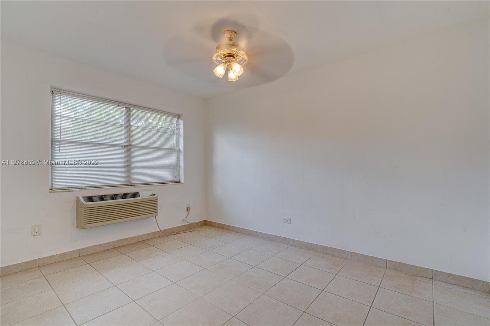 BISCAYNE BCH SUB - Residential Lease