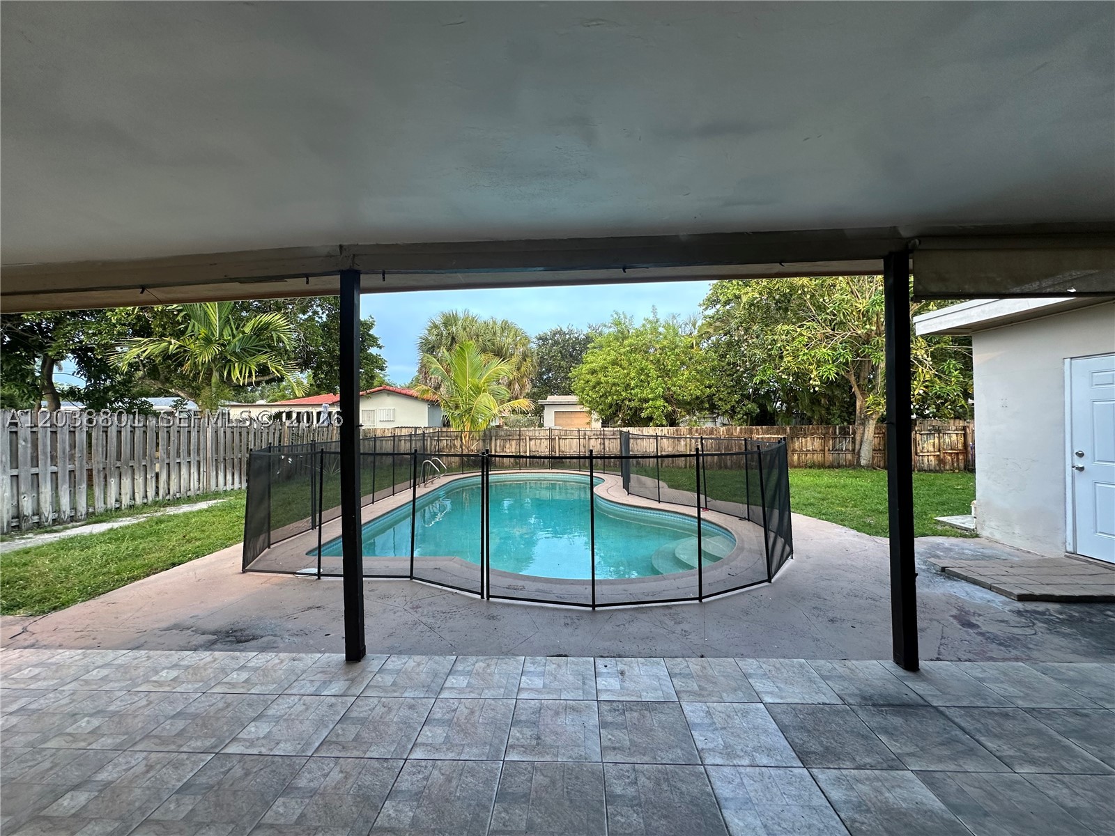 HOLLYWOOD HILLS AMEN PLAT - Residential
