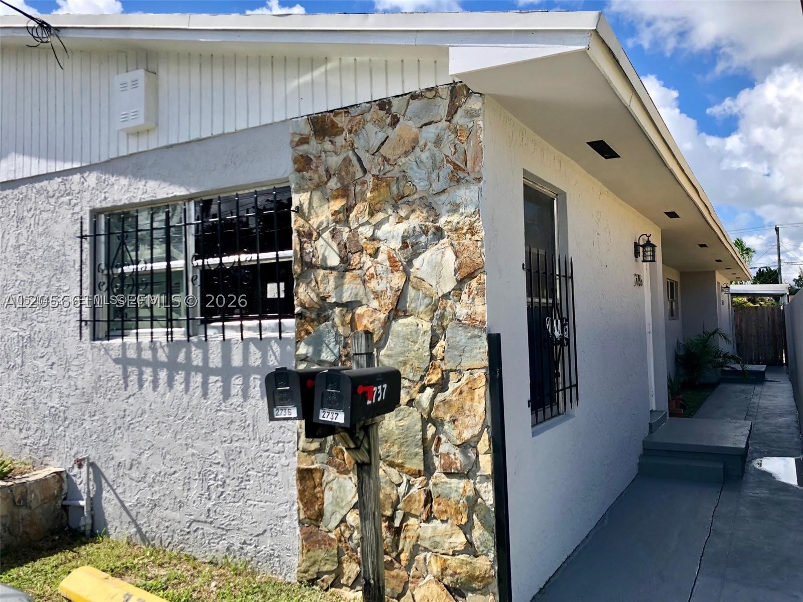 RADIO PK AMD - Residential Income
