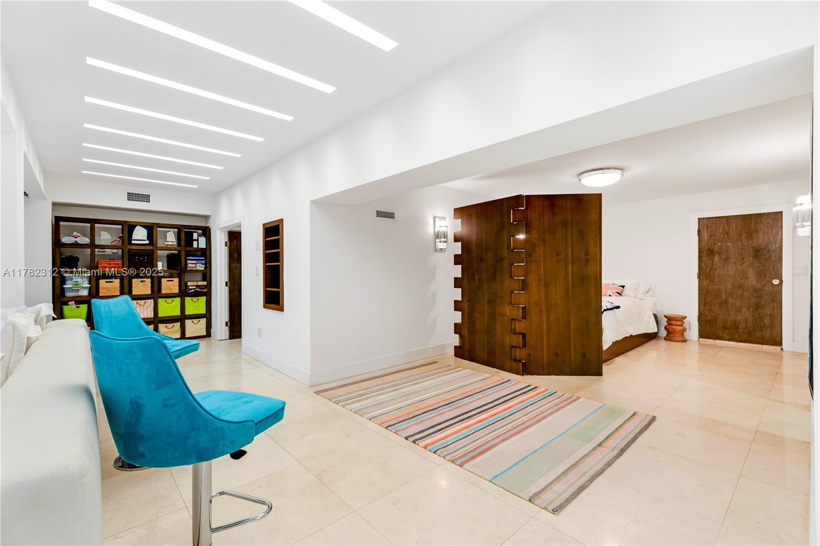MASHTA ISLAND A REPLAT OF - Residential