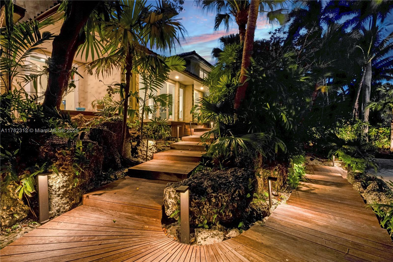 MASHTA ISLAND A REPLAT OF - Residential