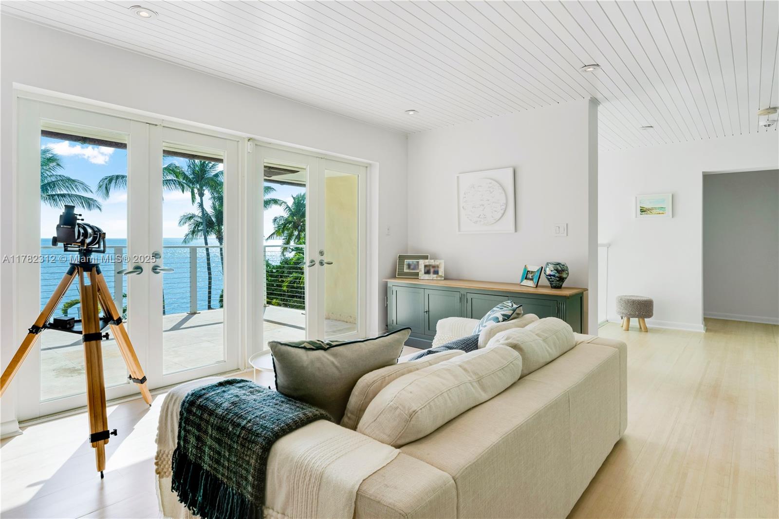 MASHTA ISLAND A REPLAT OF - Residential