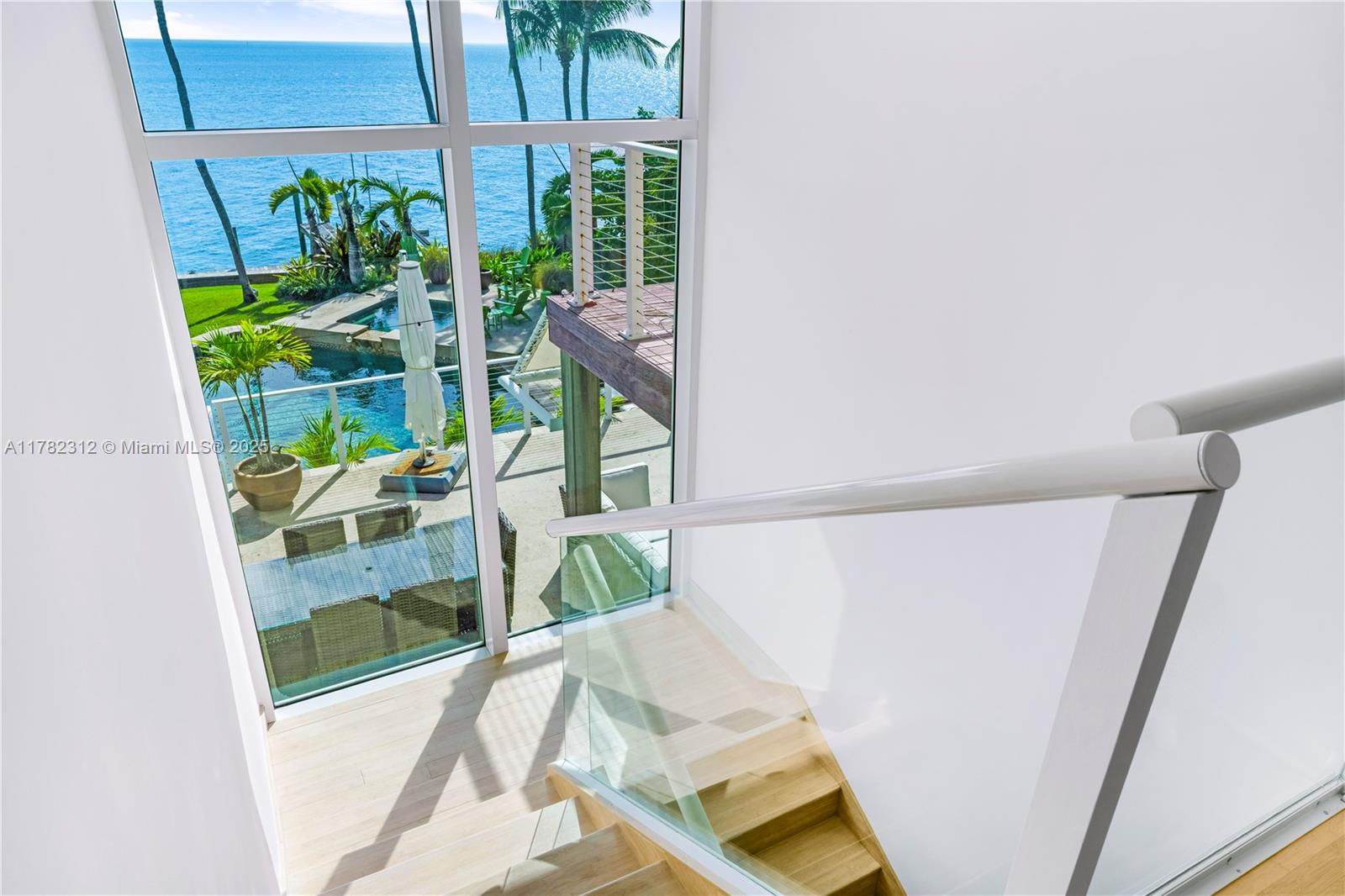 MASHTA ISLAND A REPLAT OF - Residential