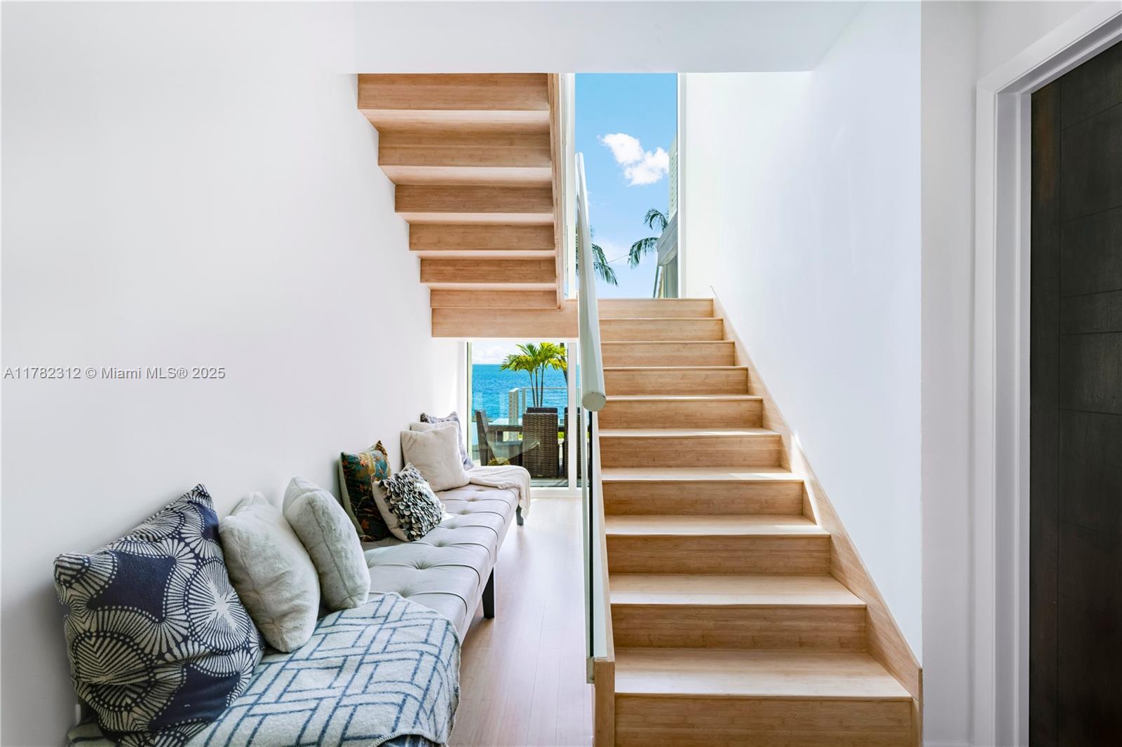 MASHTA ISLAND A REPLAT OF - Residential