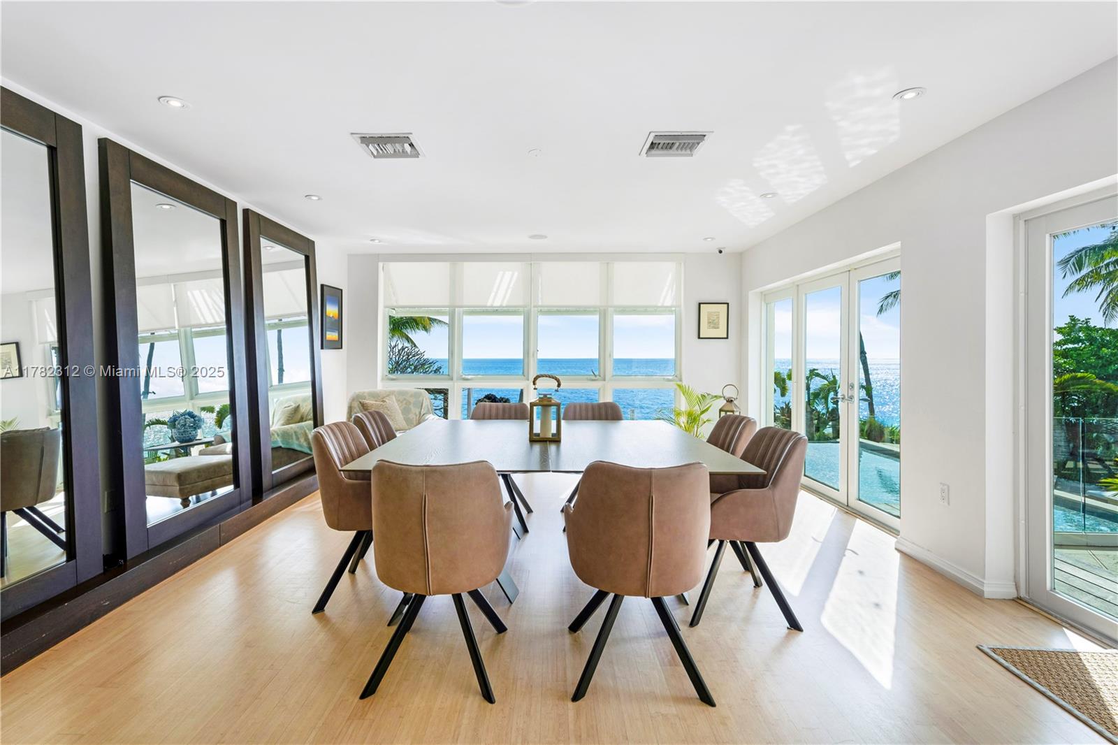MASHTA ISLAND A REPLAT OF - Residential