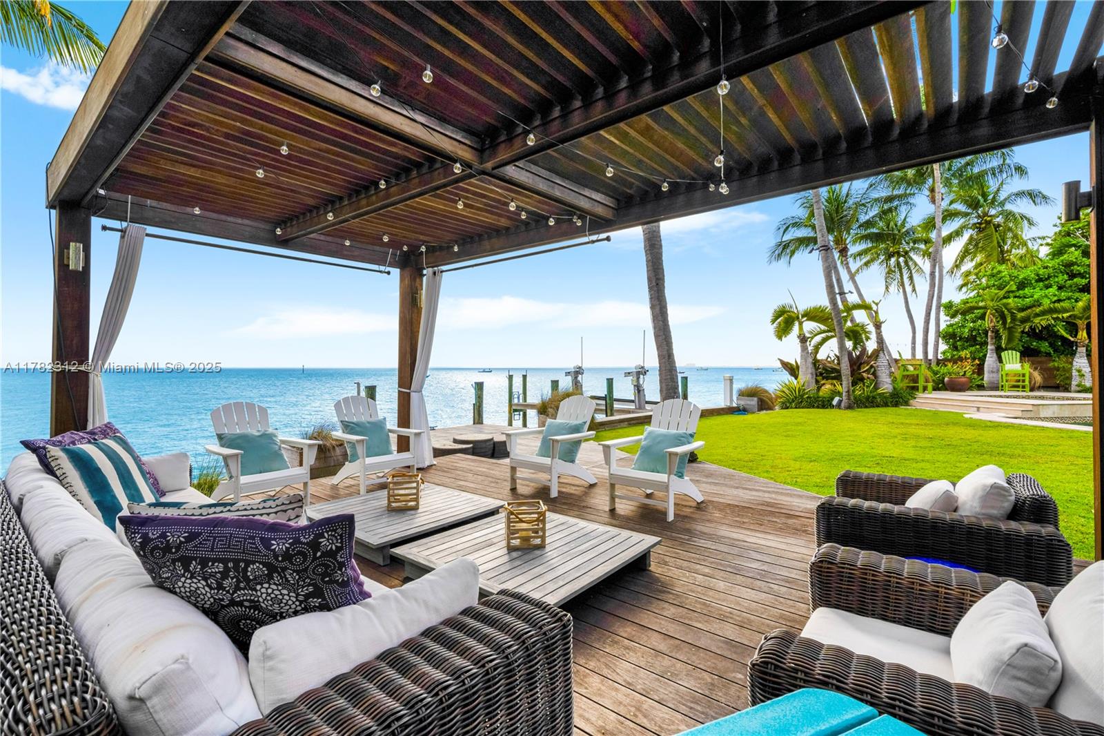 MASHTA ISLAND A REPLAT OF - Residential