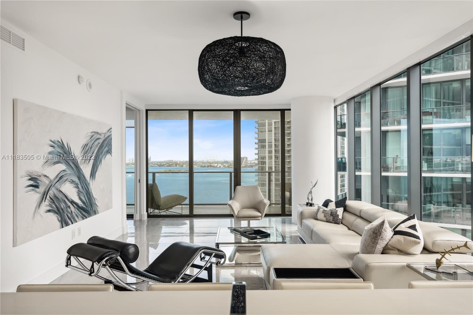 PARAISO BAY CONDO - Residential