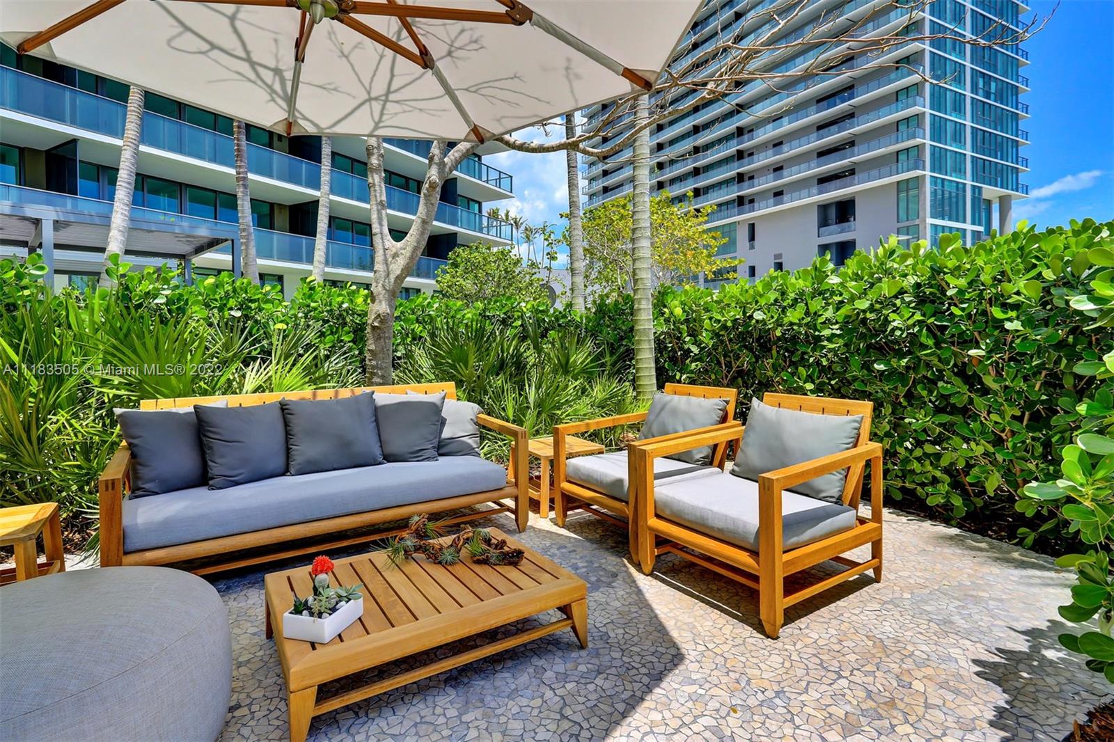 PARAISO BAY CONDO - Residential