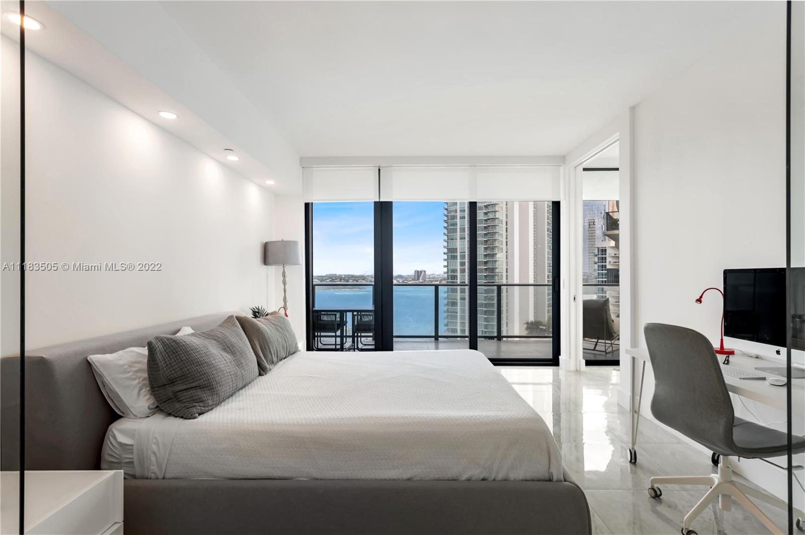 PARAISO BAY CONDO - Residential