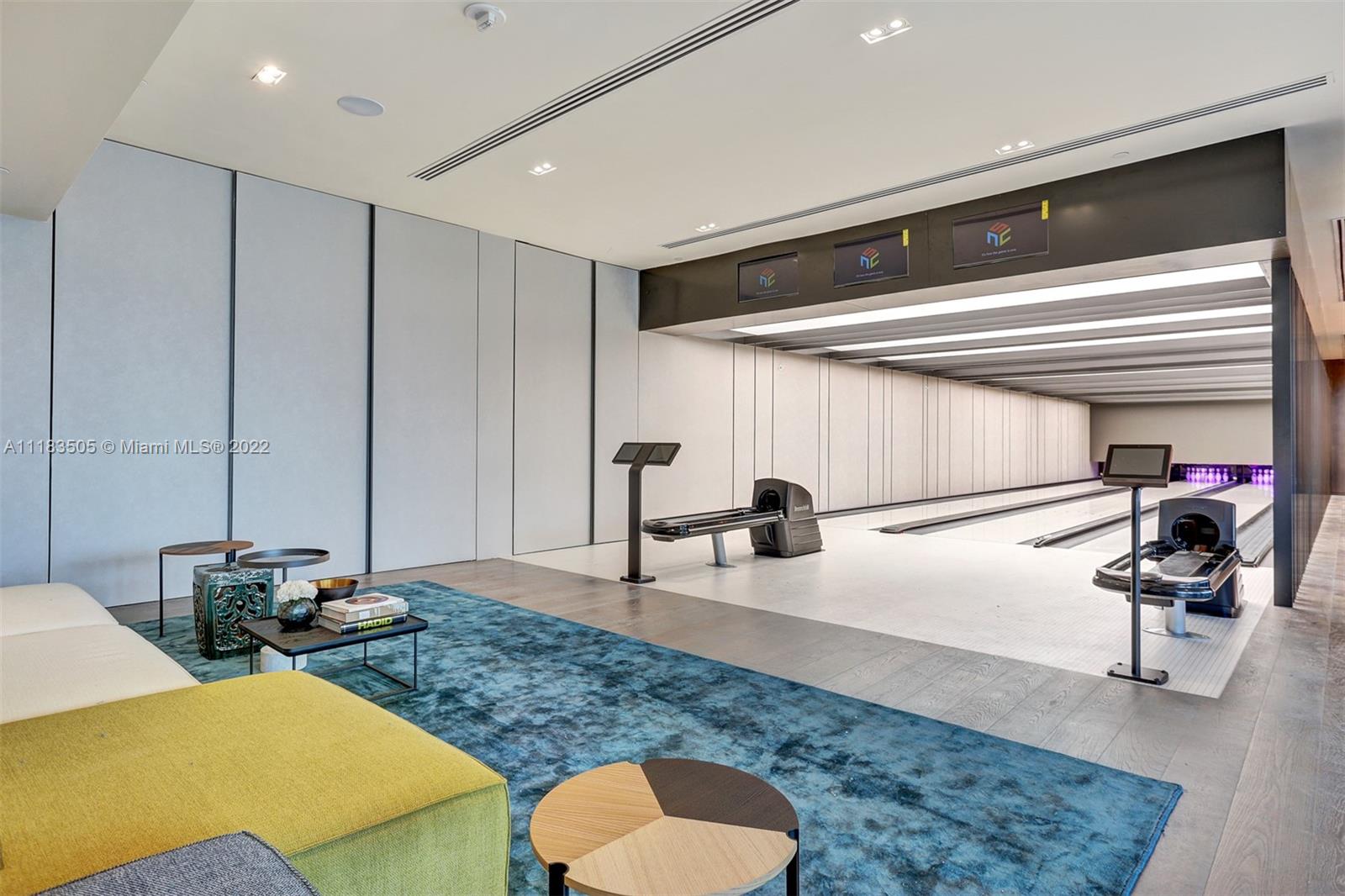 PARAISO BAY CONDO - Residential