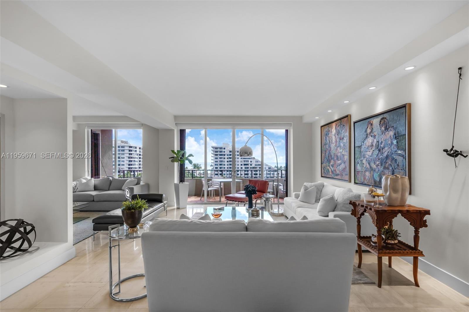THE EMERALDBAY @ KEY COLO - Residential