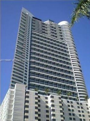 Great 1 BD 1 1/2 bath loft at desirable Infinity at Brickell.