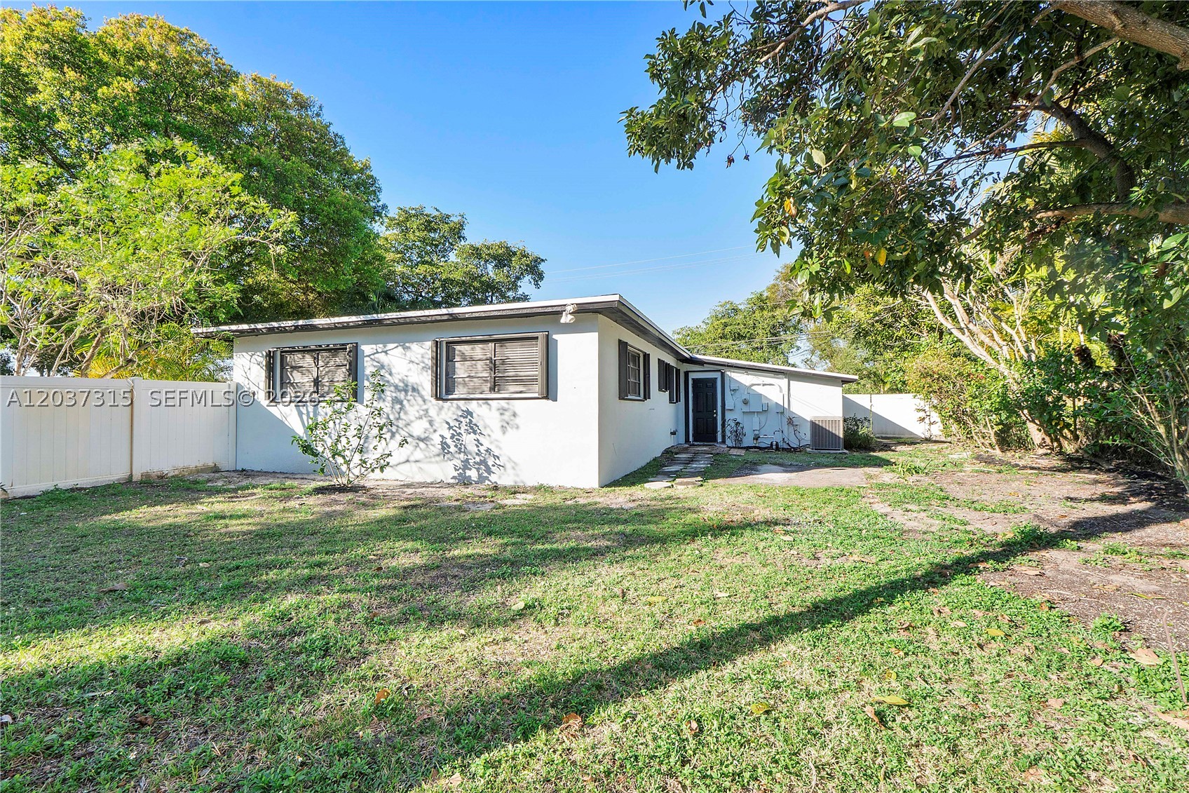 PLANTATION GARDENS SEC 4A - Residential