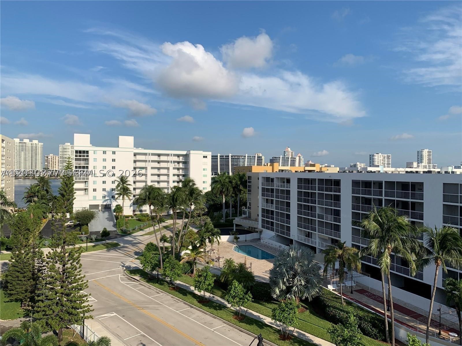 MARBELLA TOWER CONDO - Residential