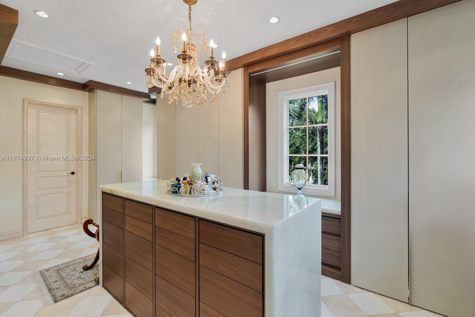 GABLES ESTATES NO 3 - Residential