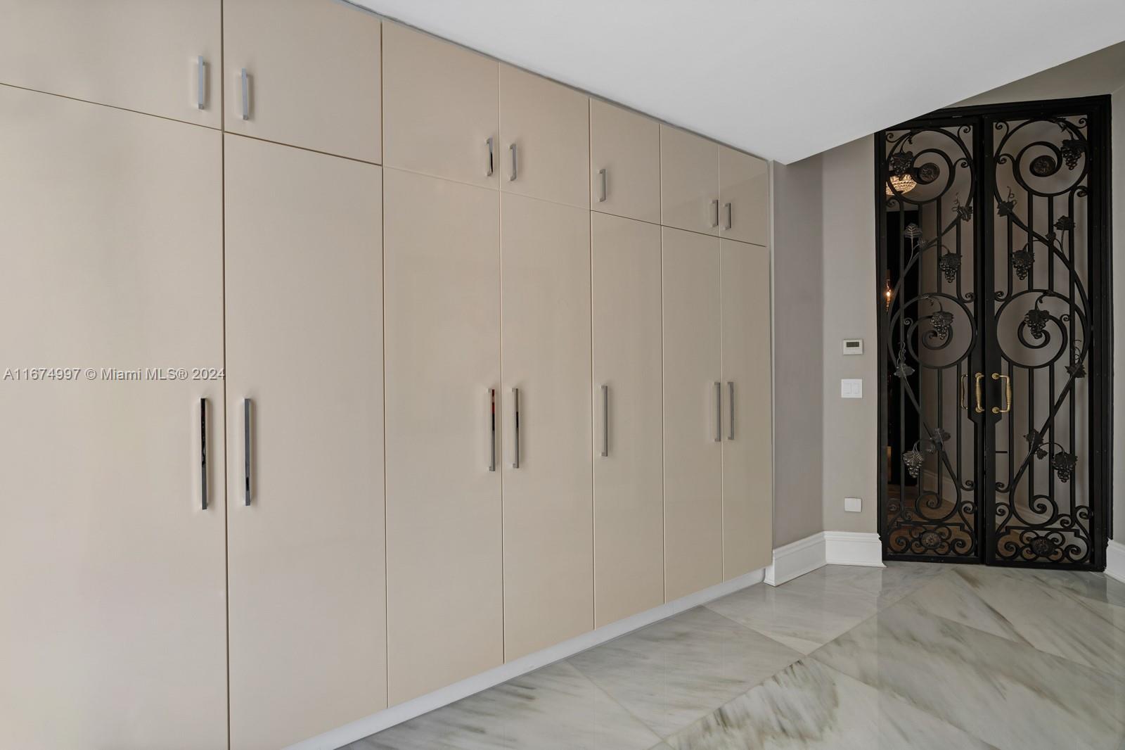 GABLES ESTATES NO 3 - Residential
