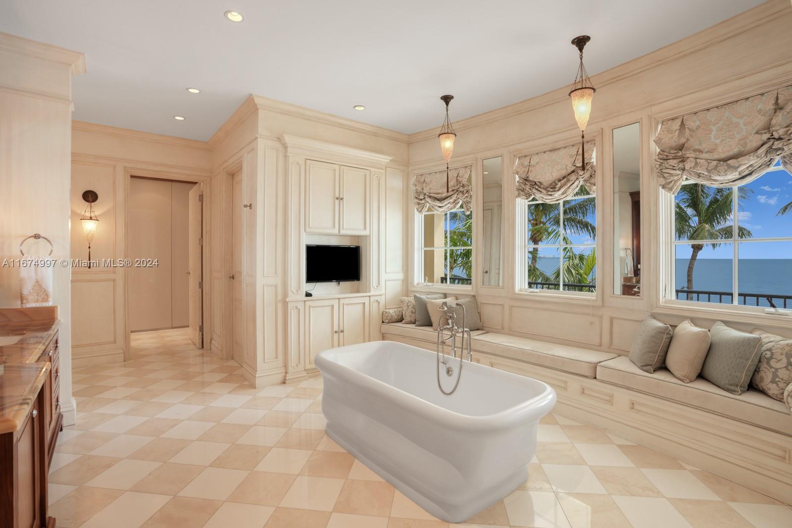 GABLES ESTATES NO 3 - Residential