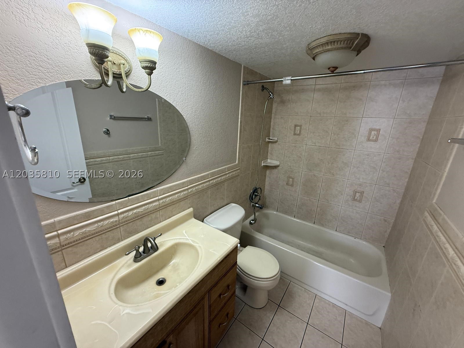 VILLA LUISA CONDO - Residential Lease