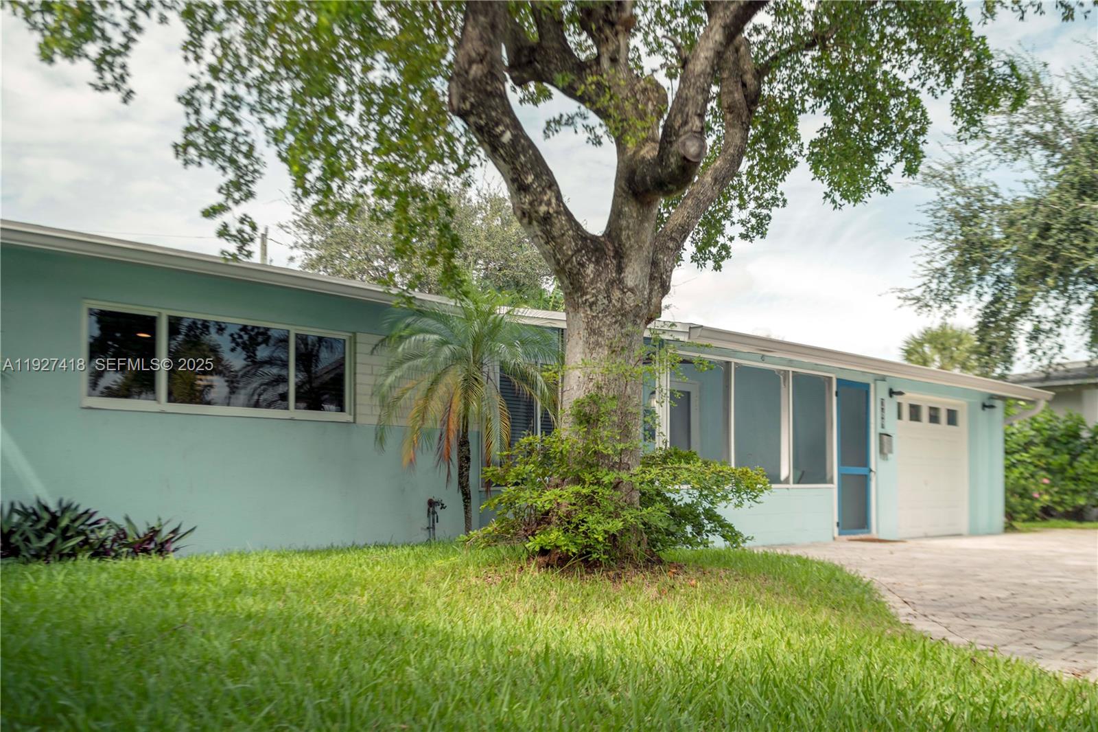 DEERFIELD SHORES - Residential