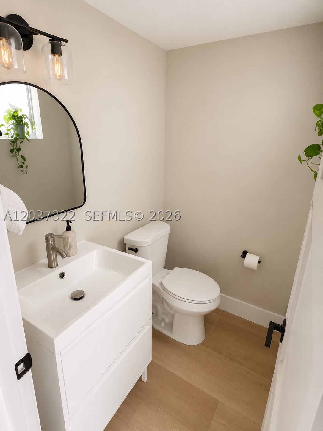 WASHINGTON SQUARE CONDO - Residential