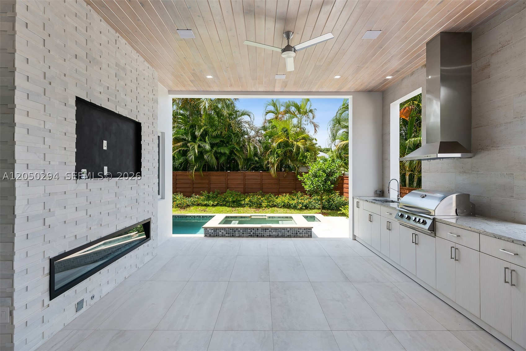 VICTORIA PARK CORR AMEN P - Residential Lease