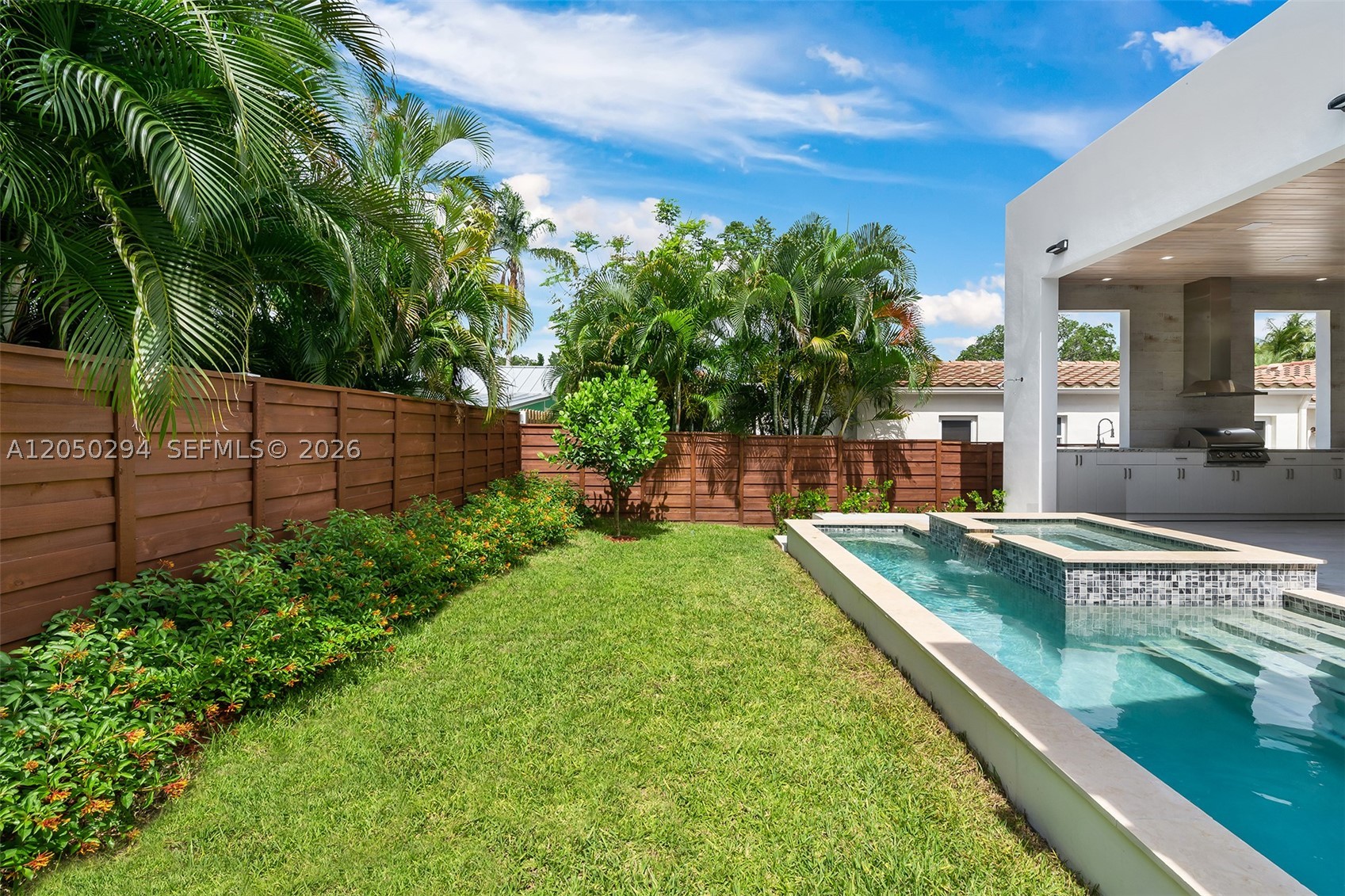 VICTORIA PARK CORR AMEN P - Residential Lease