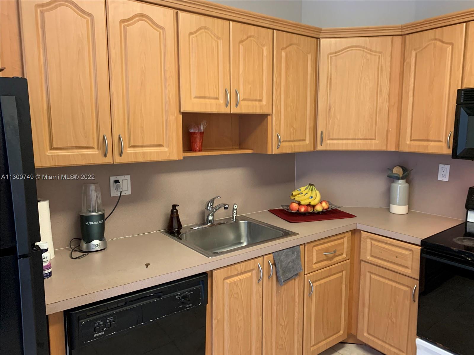 ARLEN HOUSE CONDO - Residential