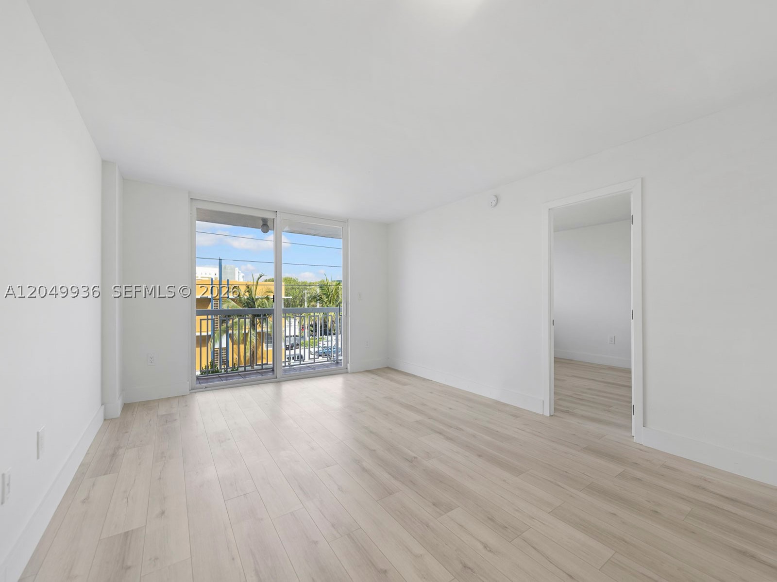 THE PRESIDENTIAL CONDO - Residential