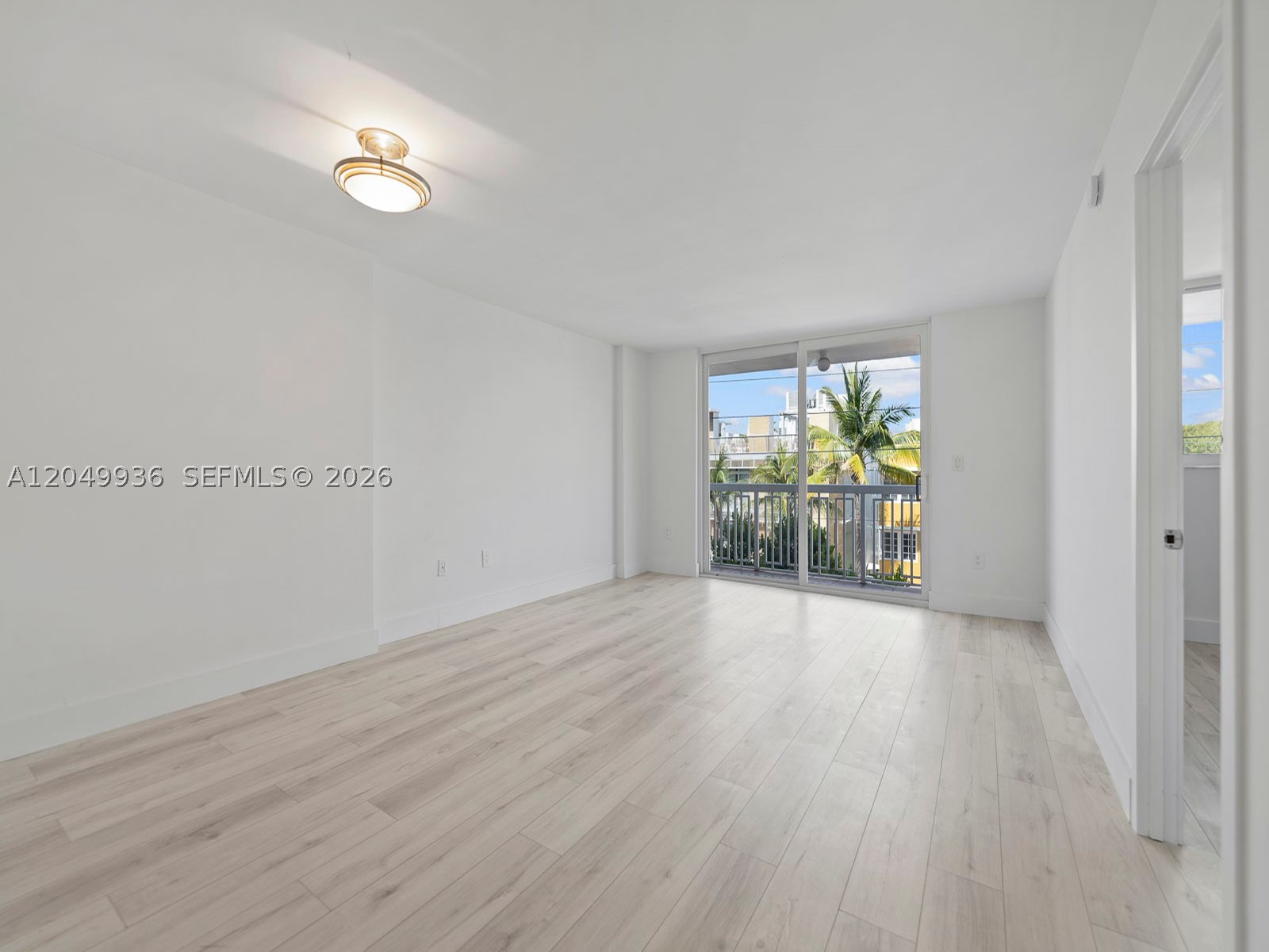 THE PRESIDENTIAL CONDO - Residential