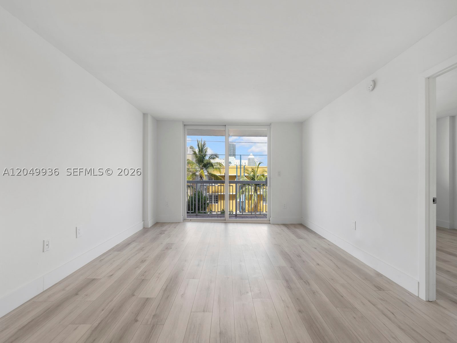 THE PRESIDENTIAL CONDO - Residential