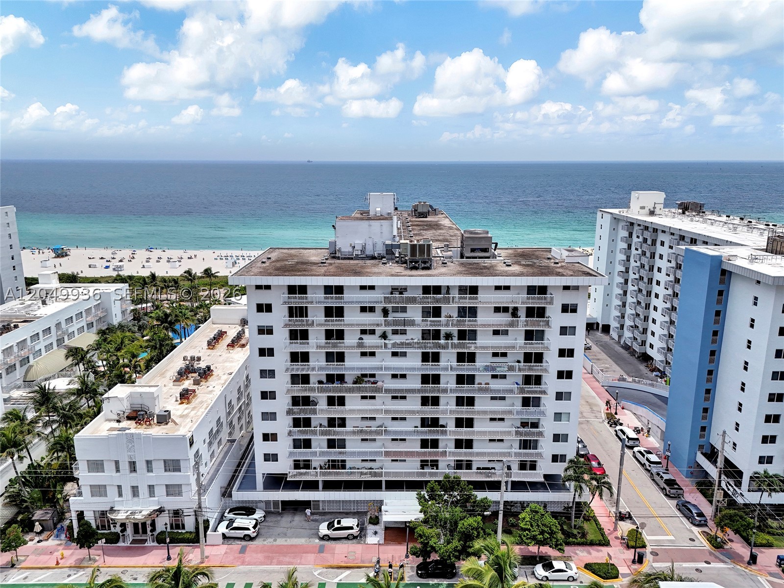 THE PRESIDENTIAL CONDO - Residential